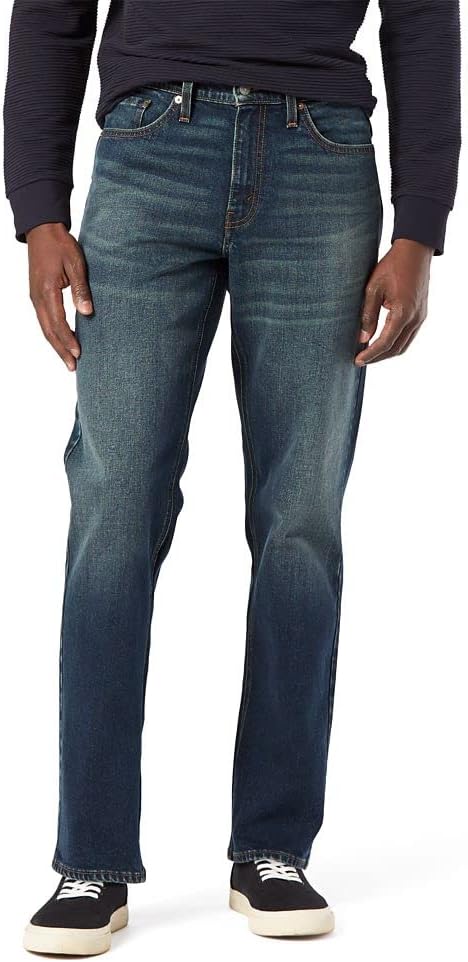 Signature by Levi Strauss & Co. Gold Men's Athletic Fit Jean (Standard and Big & Tall)