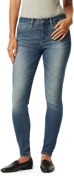 Levi Strauss Signature Gold Women's Totally Shaping Skinny Jeans (Standard and Plus)