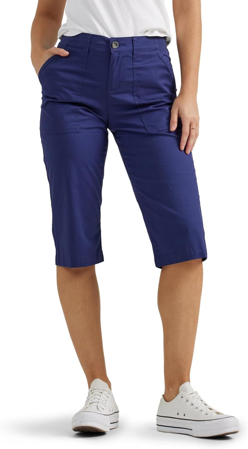 Lee Women's Ultra Lux Comfort with Flex-to-go Utility Skimmer Capri Pant