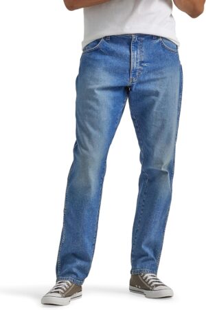 Wrangler Men's Relaxed Fit Taper Jeans